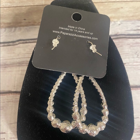 NWT-Paparazzi Token Twinkle Earrings - Picture 3 of 3